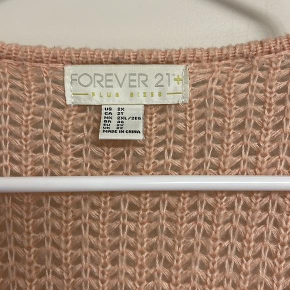 Forever 21+ knitted cardigan. - Picture 2 of 3